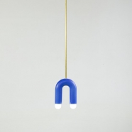 Suspension TRN light A1 bleu - en céramique et laiton - Pani Jurek