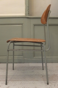 Chaise de style industriel "Školní"