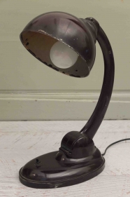 Lampe en bakélite dessinée par E.K Cole  "TYP 11126"