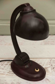 Lampe en bakélite dessinée par E.K Cole  Type 11126 "Bacall"