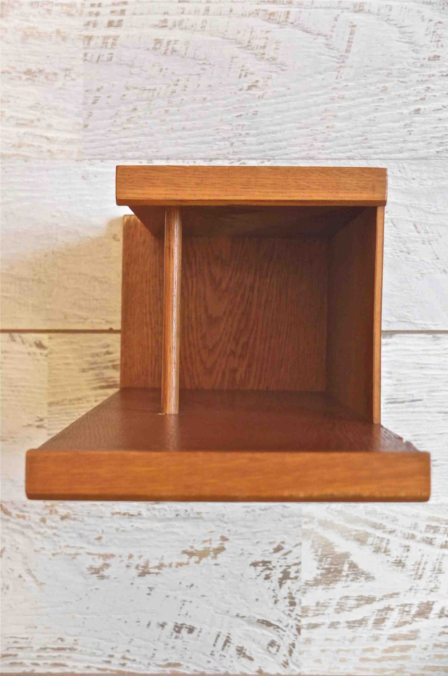 Slavia Vintage etagere en bois vintage de style moderniste "Architectural" 16