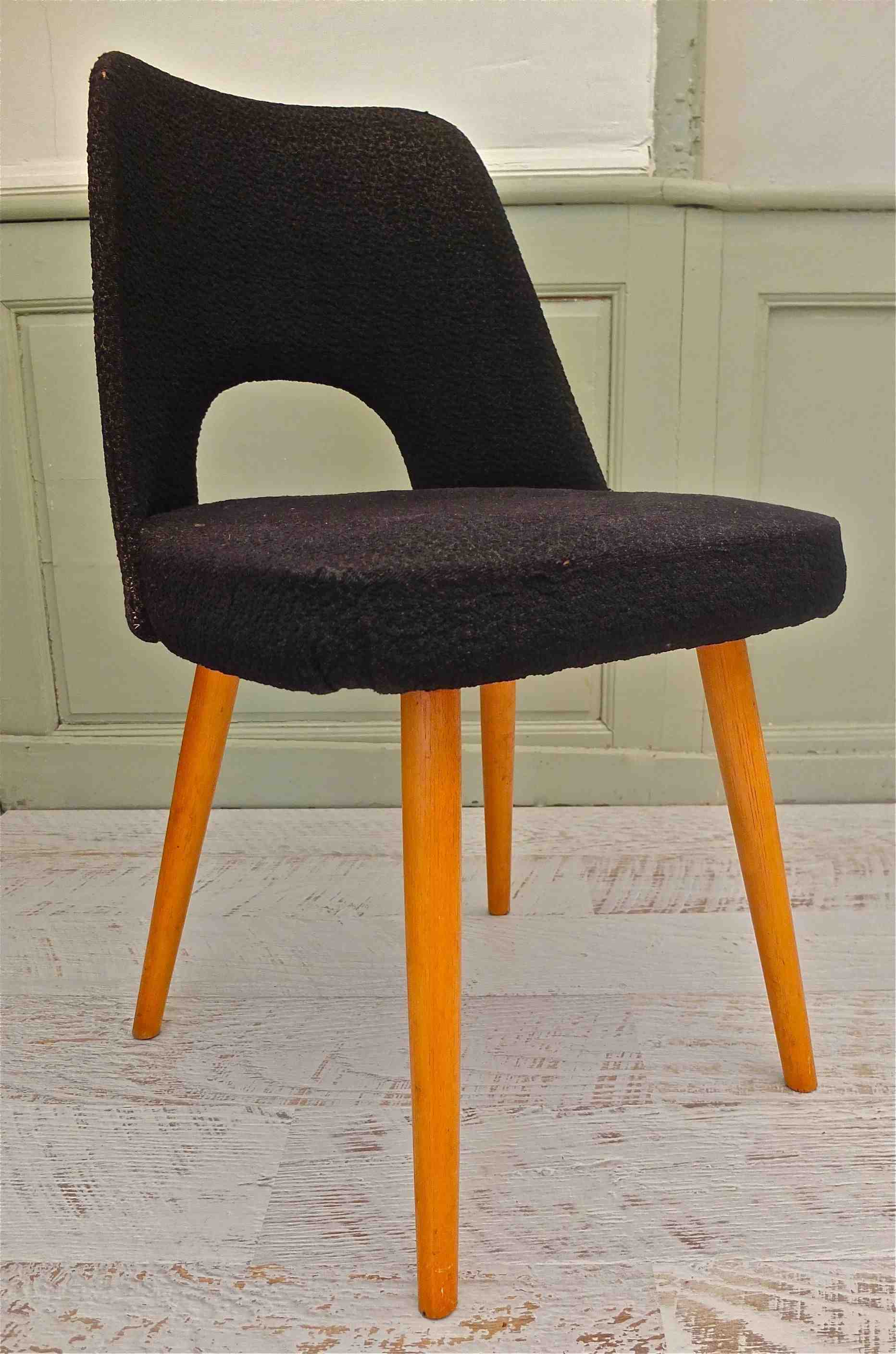 Slavia vintage fauteuil noir des années 50 modèle Praktika côté