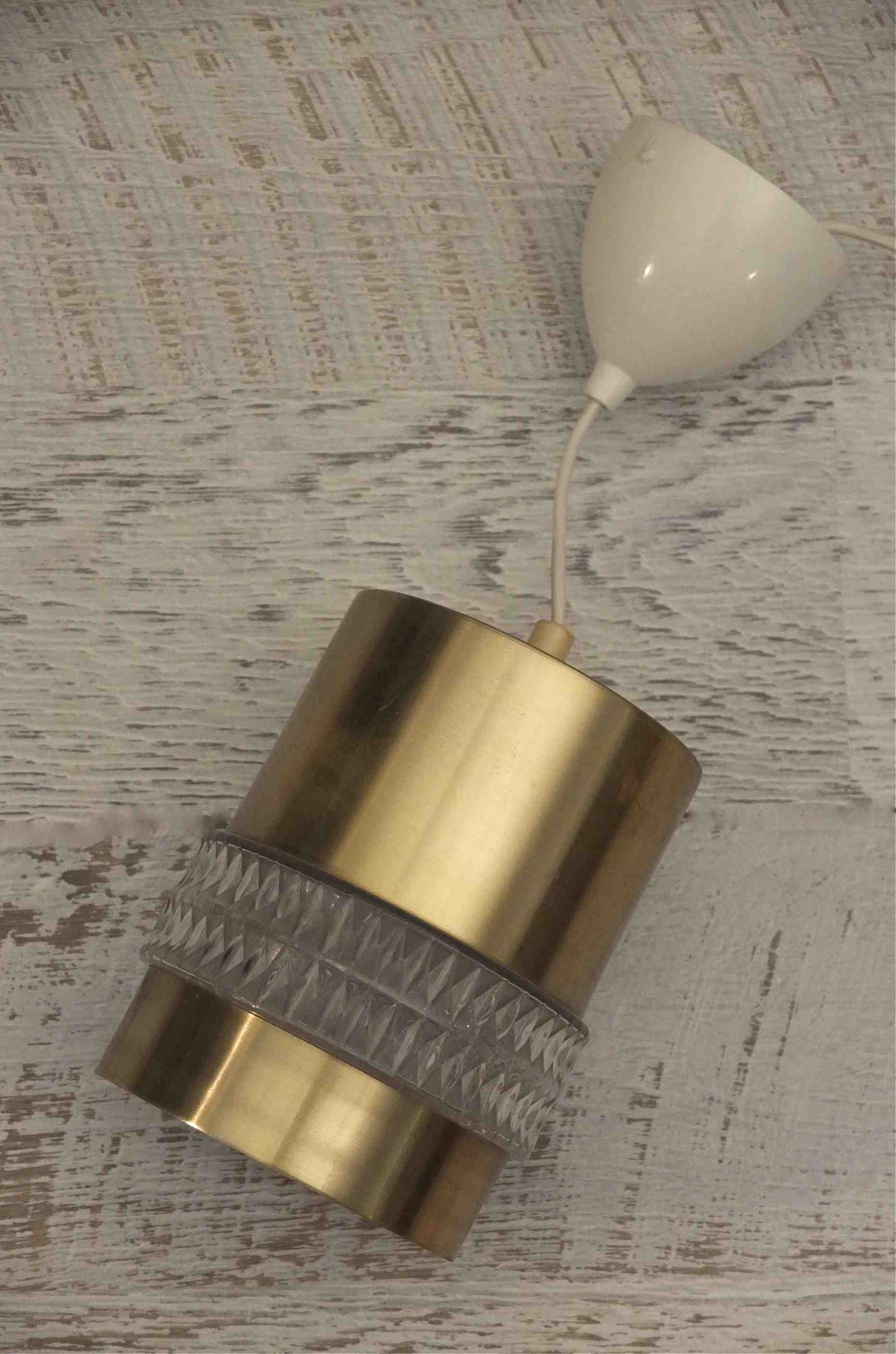 Slavia Vintage suspension des années 70 modèle Golden métal et verre