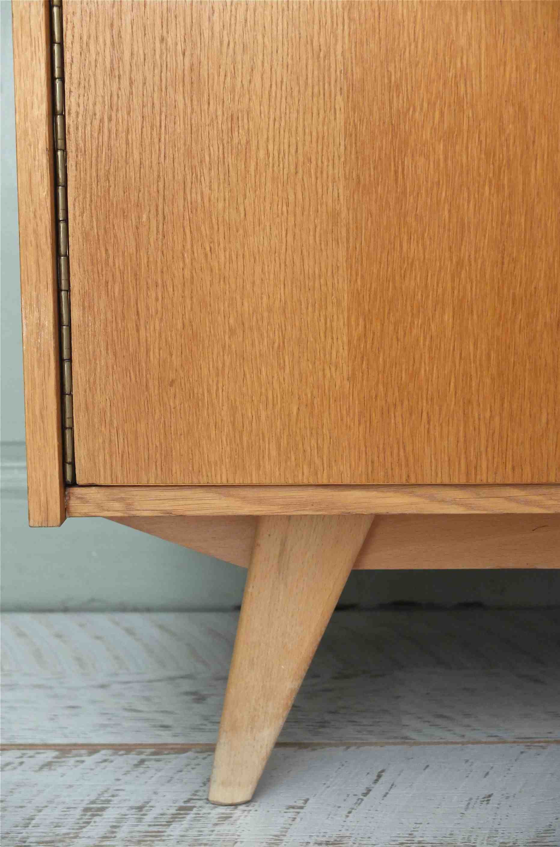 commode vintage chene pieds compas des annees 60 essential slavia vintage 15