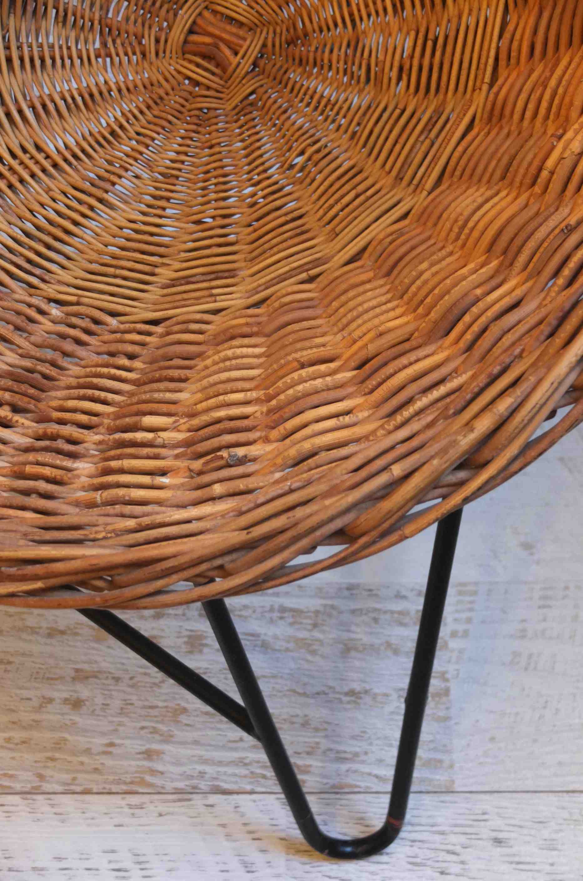 fauteuil rotin pietement metal de style Janine Abraham Bahia Slavia Vintage 6