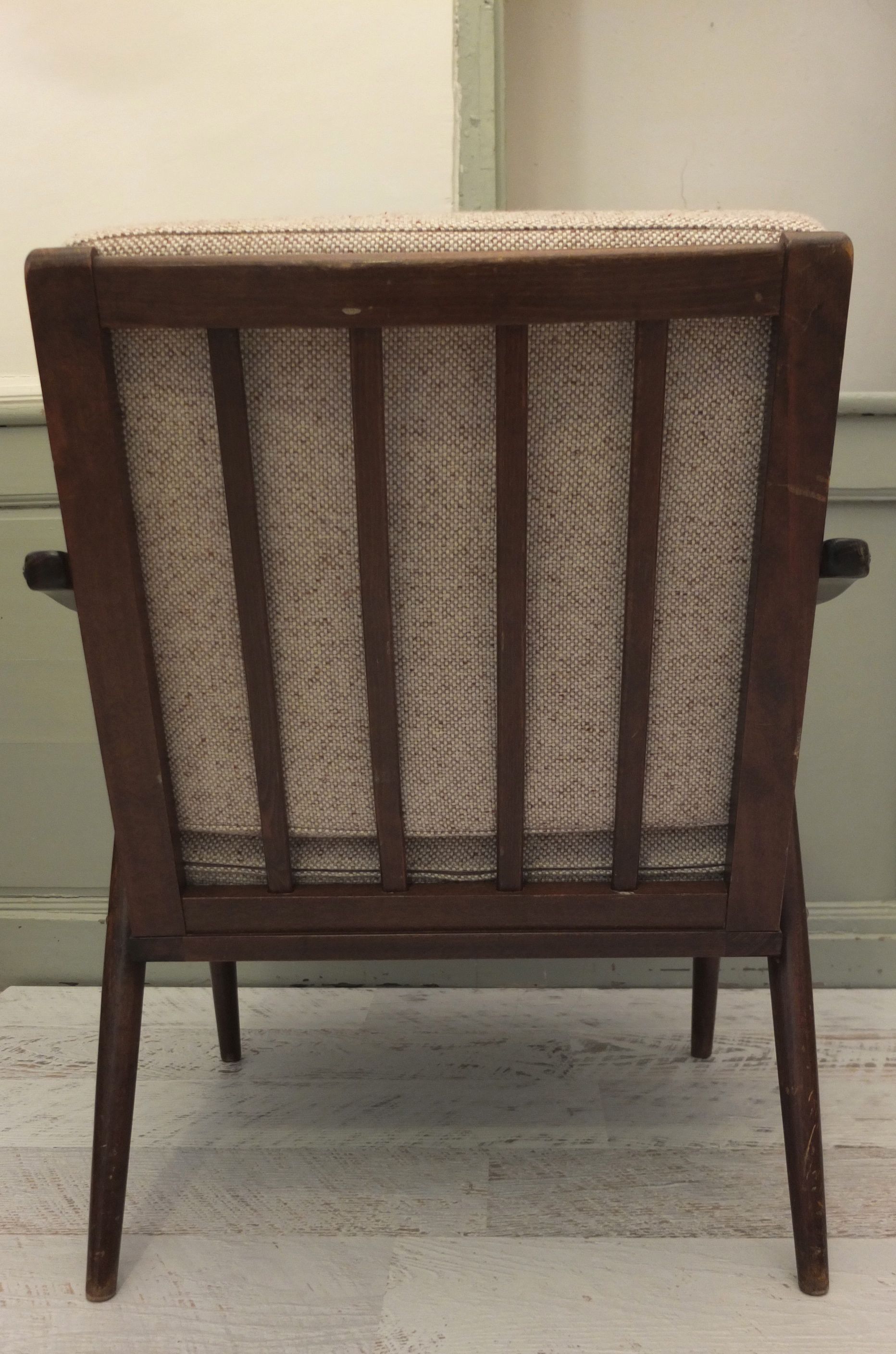fauteuil de style scandinave annees 6 moka slavia vintage