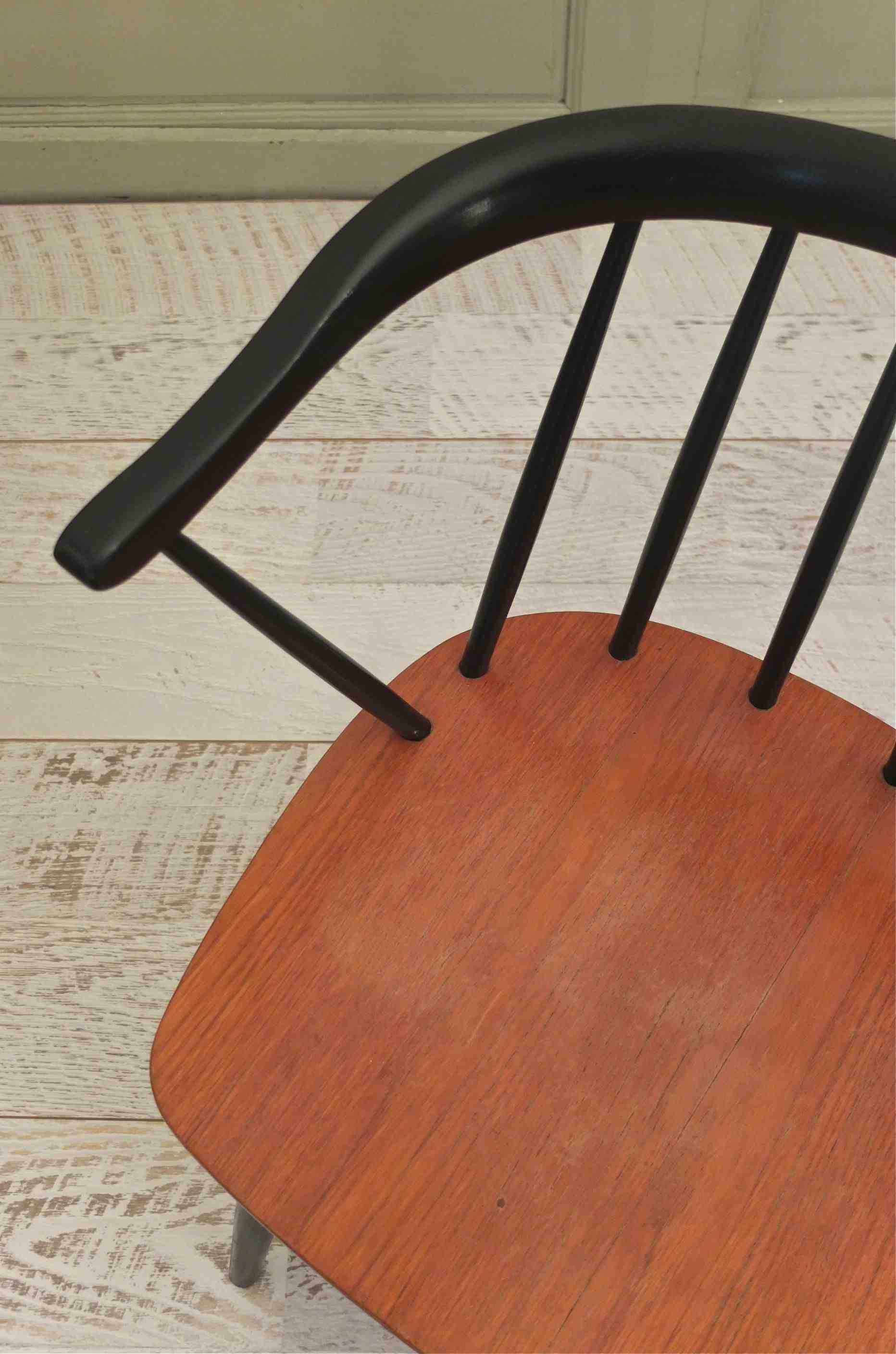 Slavia Vintage fauteuil vintage des annees 60 de ilmari Tapiovaara "Vaasa" ligne scandinave