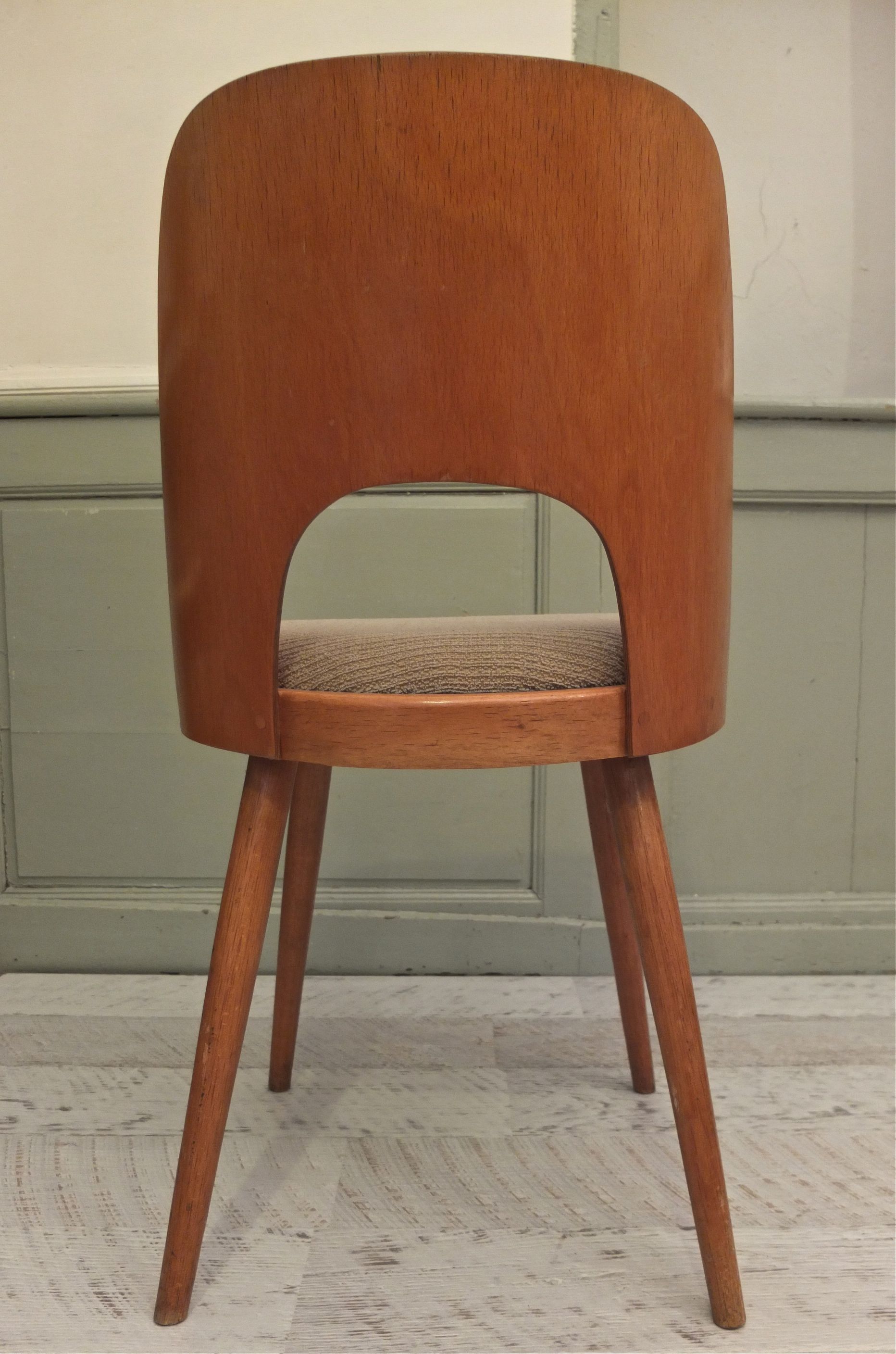 thonet_ton_chaise_vintage_tcheque_annees_60_caramel_slavia-vintage 4