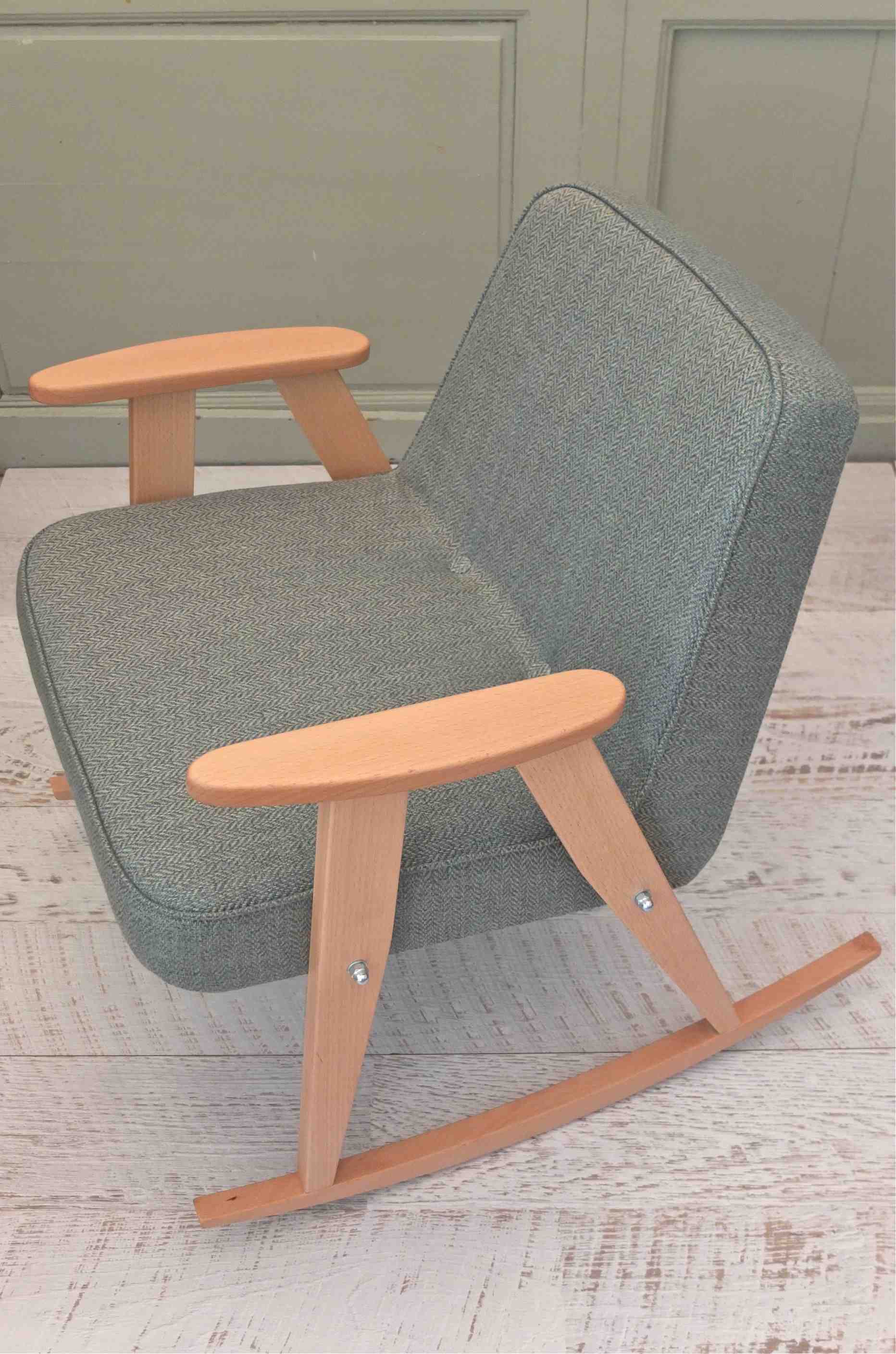 design polonais 366 concept rocking chair 366 jozef Chierowski 9