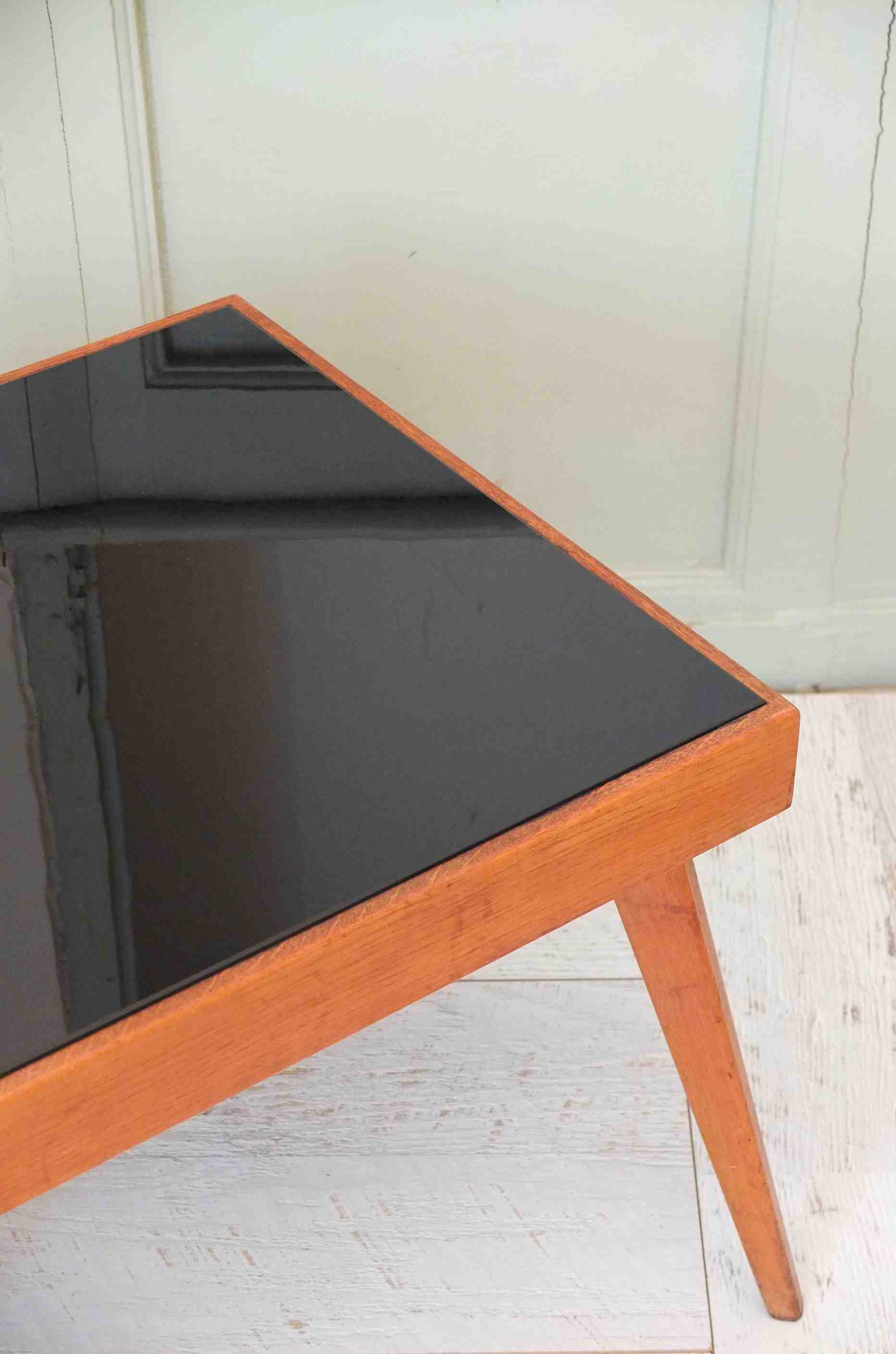 table basse pieds compas en verre noir et bois tcheque "Focus" slavia vintage 2