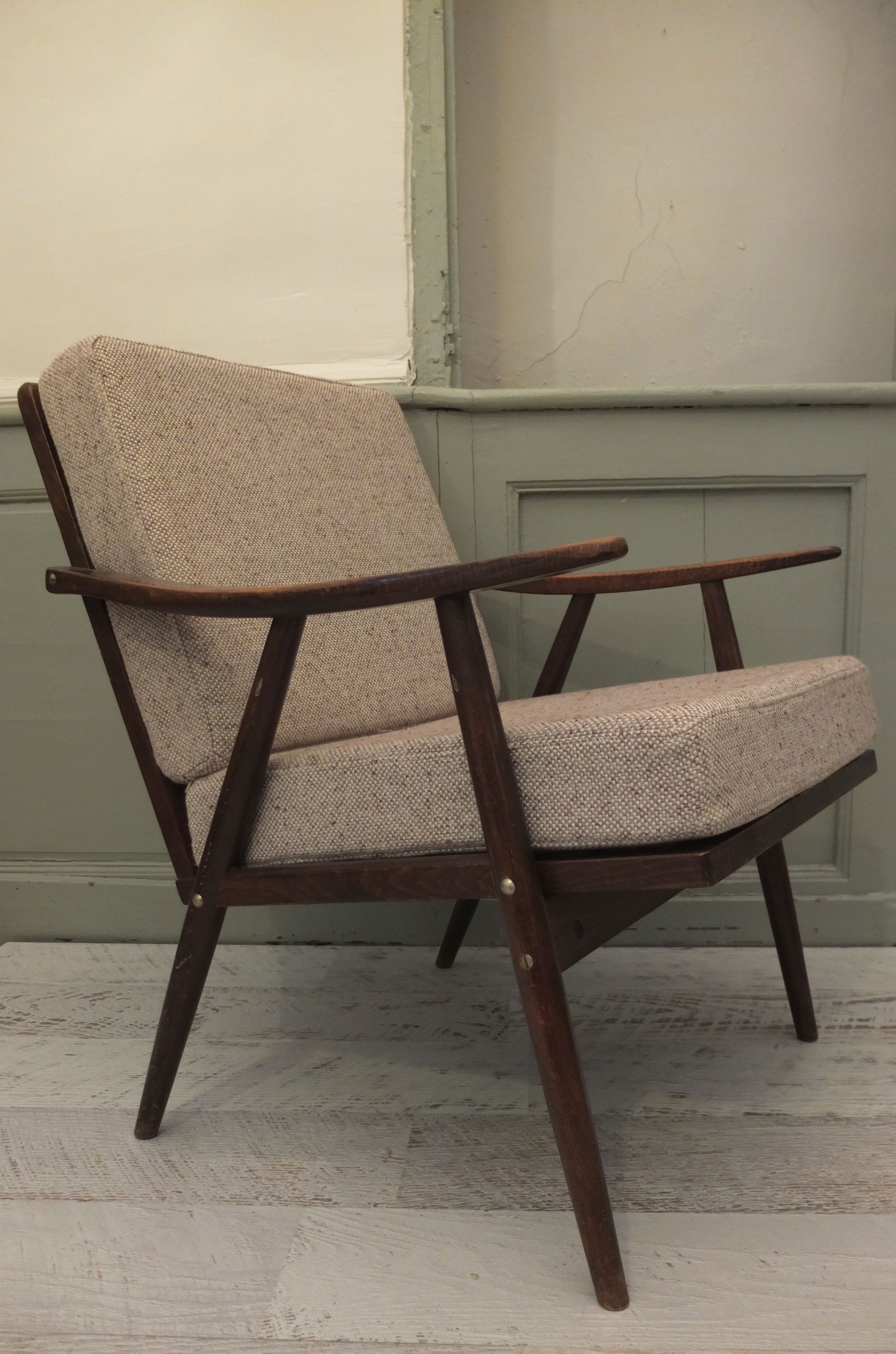 fauteuil de style scandinave annees 6 moka slavia vintage 6